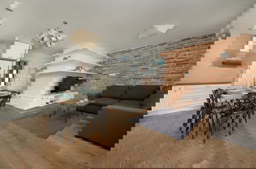 Foto 30 - Modern Apartment Terrace by Renters