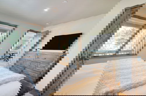 Foto 3 - Snowflake by Avantstay Ski In/out + Patio