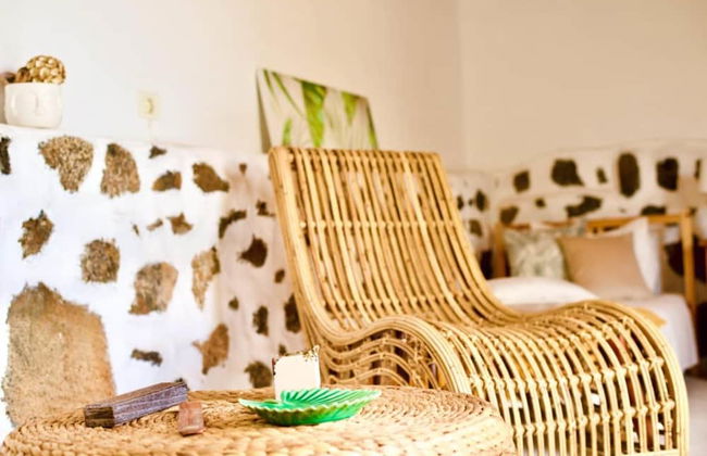 Studio With Pool, Garden and Open Roof Bathroom - Foto 1