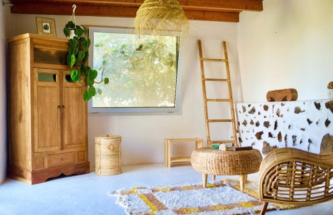 Studio With Pool, Garden and Open Roof Bathroom - Foto 8