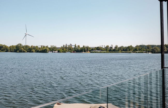 Sustainable Lodge on the Brielse Meer - Photo 34