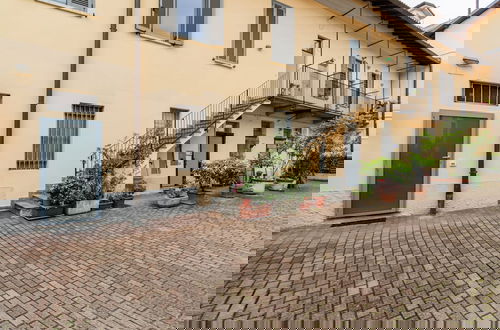 Foto 5 - Moderno Loft nel Cortile di un Casale Storico