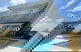 Foto 1 - Fun and Sun at 21