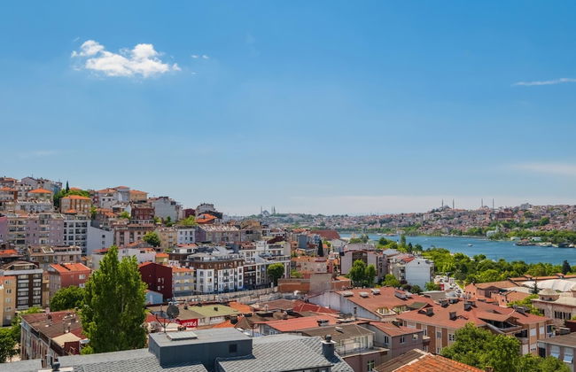 Sea View Duplex w Terrace in Goldenhorn - Photo 2