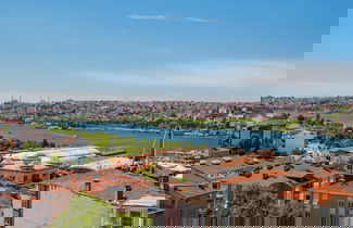 Photo 1 - Sea View Duplex w Terrace in Goldenhorn