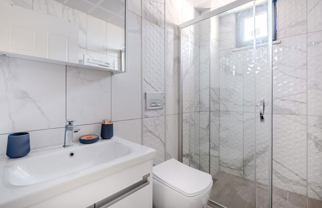 Sea View Duplex w Terrace in Goldenhorn - Photo 18