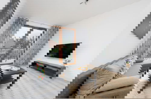 Foto 1 - Workspace With Parking by Renters