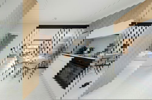 Foto 7 - Beachside Apartment by Renters