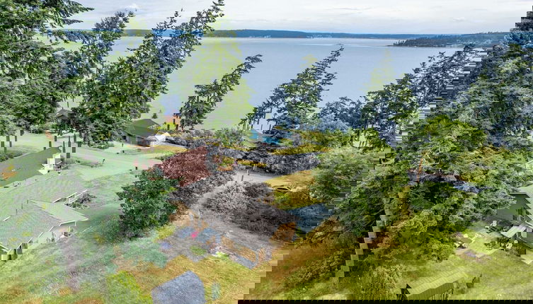 Foto 1 - Camano Vista Paradise by Avantstay Private Beach