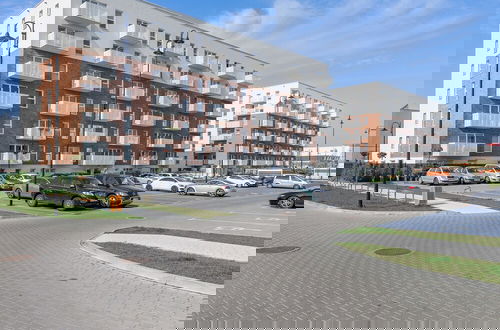 Photo 13 - Lumina bright apart with parking