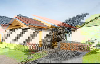 Foto 1 - Spacious Holiday Home With Terrace