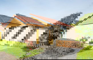 Foto 1 - Spacious Holiday Home With Terrace