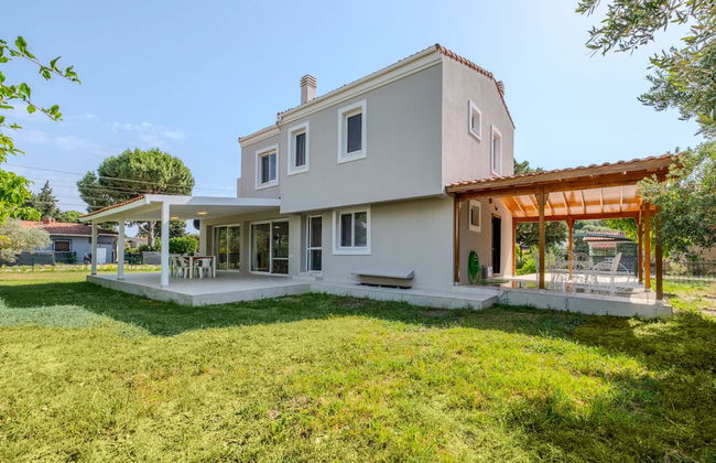 Villa w Garden 5 min to Altinkoy Beach in Urla - Foto 1