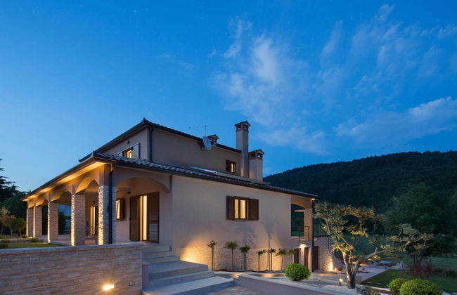 Villa With Pool Surrounded by Woods in Labin - Foto 28