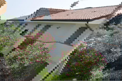 Photo 25 - Apartment in Lazise With Lake View Balcony