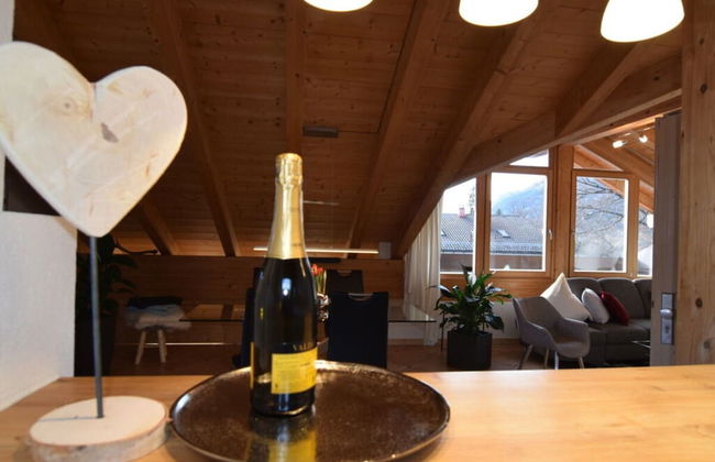 Pleasant Holiday Home With View - Photo 13