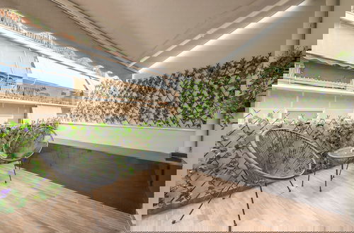 Foto 30 - Newly Renovated Loft by Cloudkeys