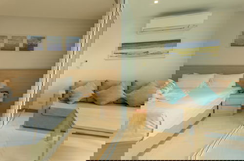 Foto 1 - Sea View Beach Dinning Beach Front c115
