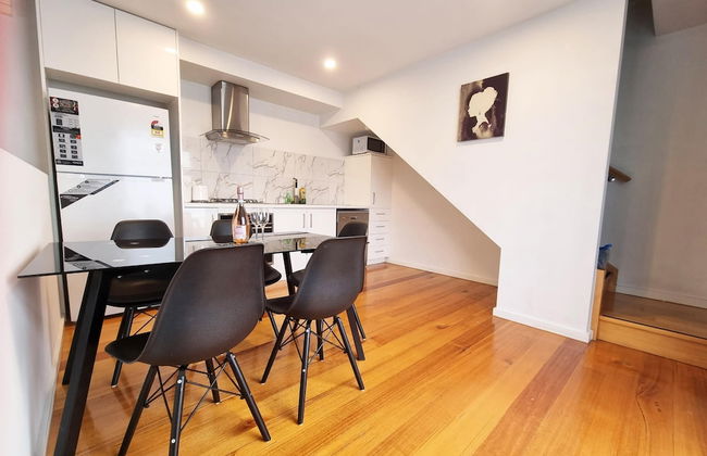 Rosie Townhouse at Gordon - Prime Location - Foto 14