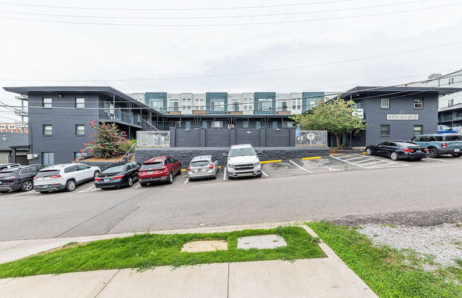 Trendy Studio for 4 w/ Community Pool! - Foto 22