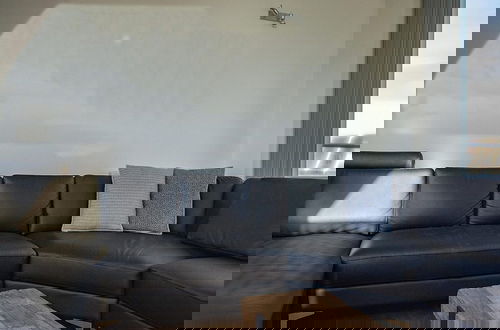 Foto 16 - Fantastic Penthouse by the sea With Sauna
