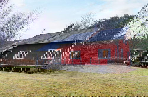 Photo 1 - 4 Person Holiday Home in Lur-by Traum