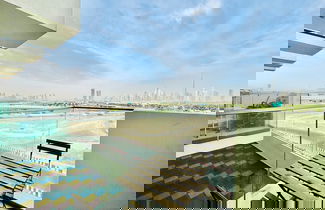 Photo 1 - Venduras- Studio Burj View Azizi Jaddaf