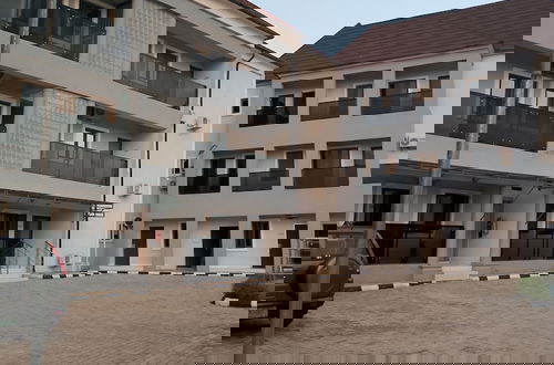 Foto 6 - Checkers Suit and Apartment