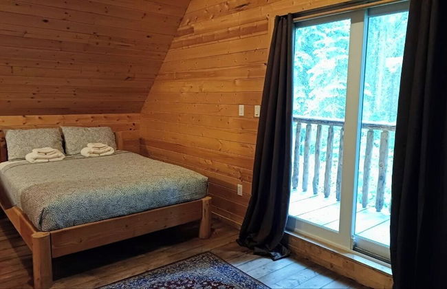 Rustic Beaverfoot Lodge Dream Cabin - Foto 8