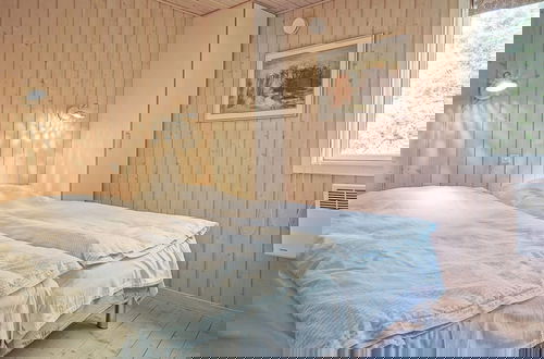 Foto 19 - 6 Person Holiday Home in Nexo