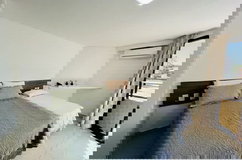 Photo 21 - Gold Flat by Apartamentos Jampa