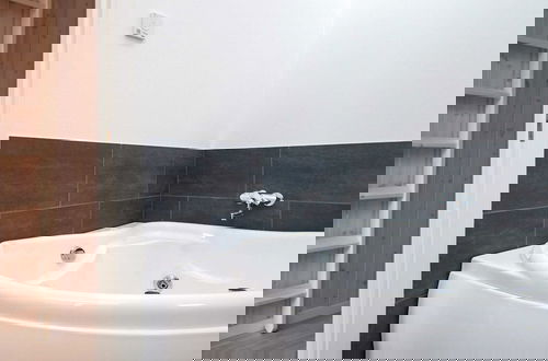 Photo 17 - Luxury Beach House With Spa - By Traum Ferienwohnungen