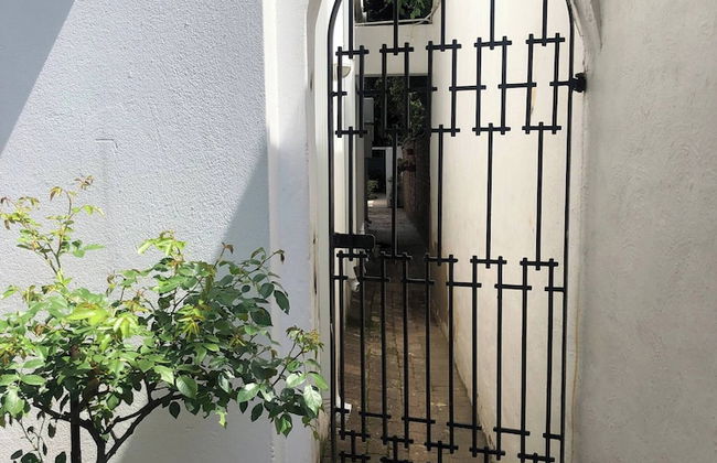 Charming Executive Studio, Solar Power, Wifi - Foto 24