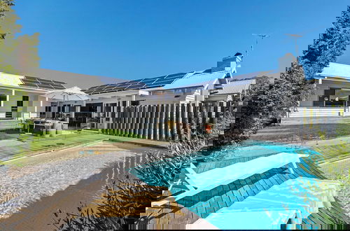 Foto 1 - Luxury Cottage With Pool In Perfect Location
