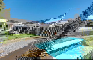 Foto 1 - Luxury Cottage With Pool In Perfect Location