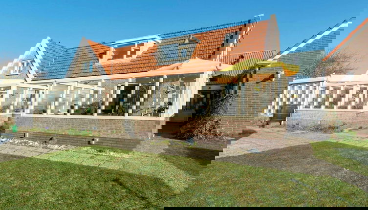 Foto 1 - Gorgeous Holiday Home by the Beachside