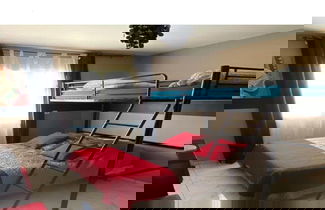 Foto 2 - Luxury Villa With Swimming Pool