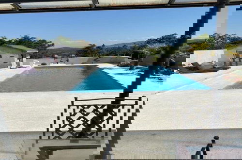 Foto 12 - Luxury Villa With Swimming Pool