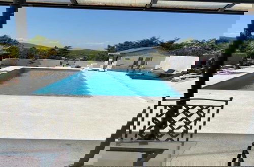 Foto 1 - Luxury Villa With Swimming Pool