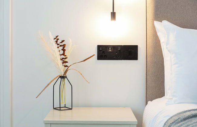 Wellington Lodge - Donnini Apartments - Photo 4