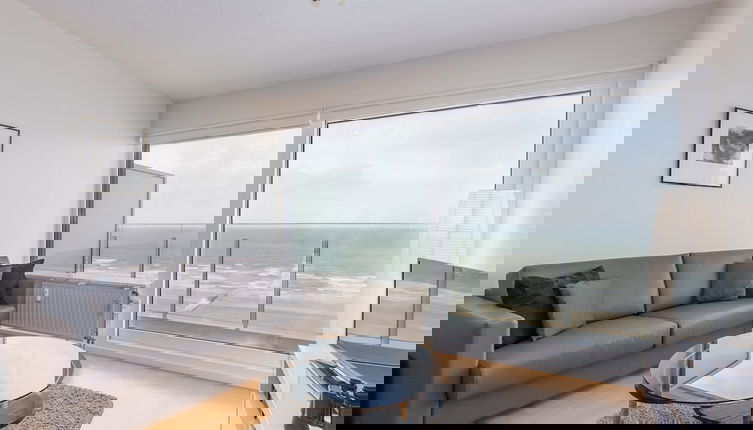 Photo 1 - Cozy 1-bedroom Apartment With Sea View