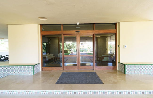 Marbella Este Next Marriott and Nikki B - Photo 2