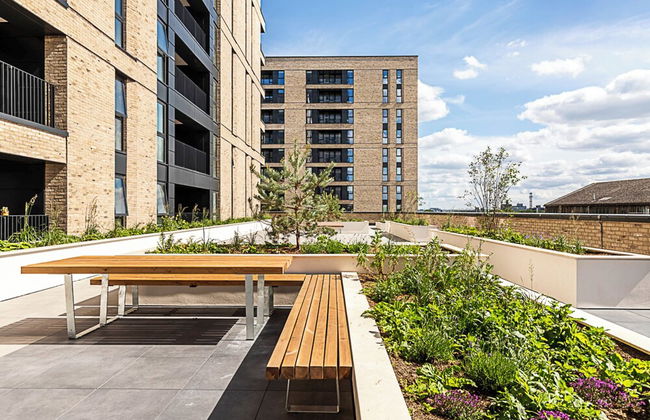 Chic and Sleek Sky-high Apartment - Foto 25