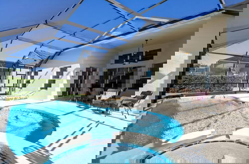 Foto 2 - Fantastic Resort 5BR House - South Facing Pool Spa