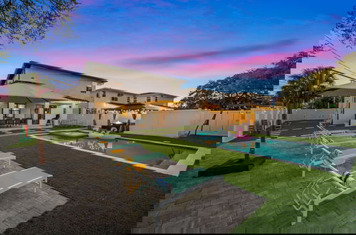 Foto 54 - Luxury Modern Villa w/ Pool, Jacuzzi & Amenities!