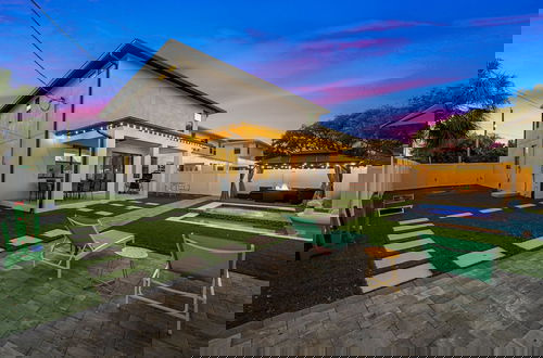 Foto 59 - Luxury Modern Villa w/ Pool, Jacuzzi & Amenities!