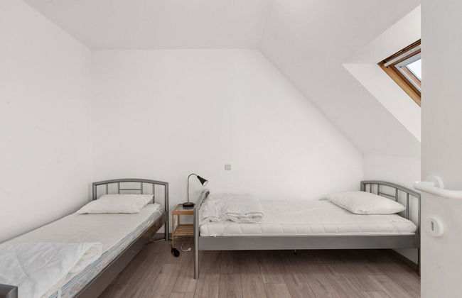 Beautiful Apartment Near Center - Photo 4
