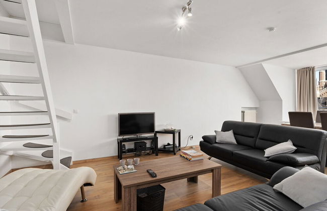 Beautiful Apartment Near Center - Photo 6