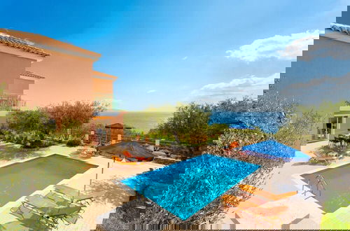 Photo 2 - Lourdas Villas Collection