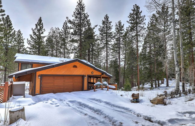 Tahoe Forest Chalet 3BR House w/ Mountain Views - Foto 64